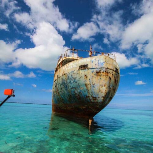 la famille express turks and caicos shipwreck