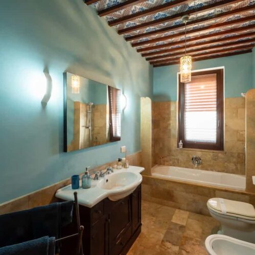 rooms and bathrooms of dar Zagara